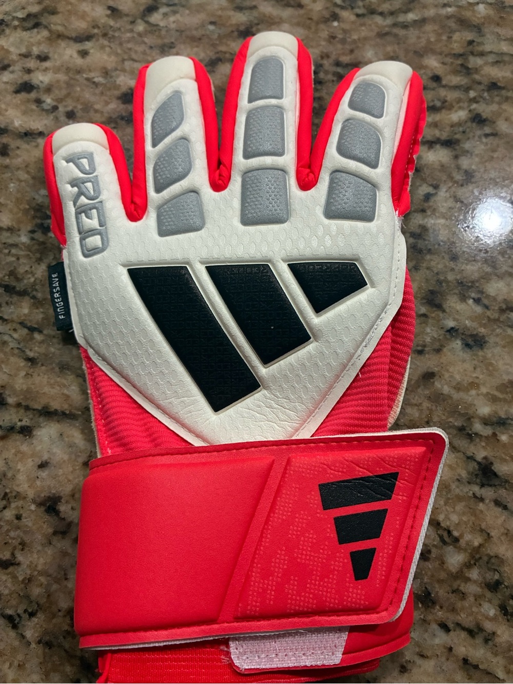 Adidas Predator GK Gloves